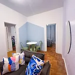 Malettinha | Colorido E Silencioso No Centro